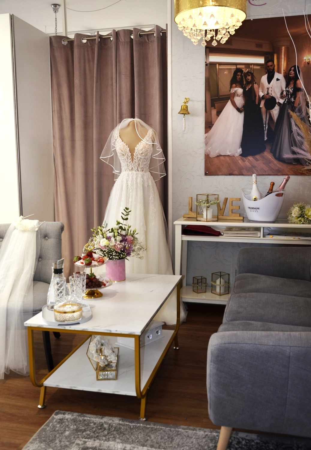 Brautatelier Mutz - Brautkleider - LEDAN