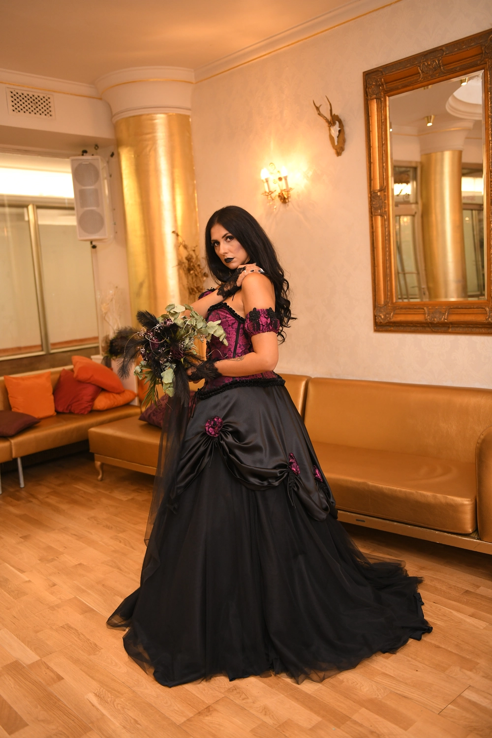 Brautatelier Mutz - Brautkleider - Lady Noir