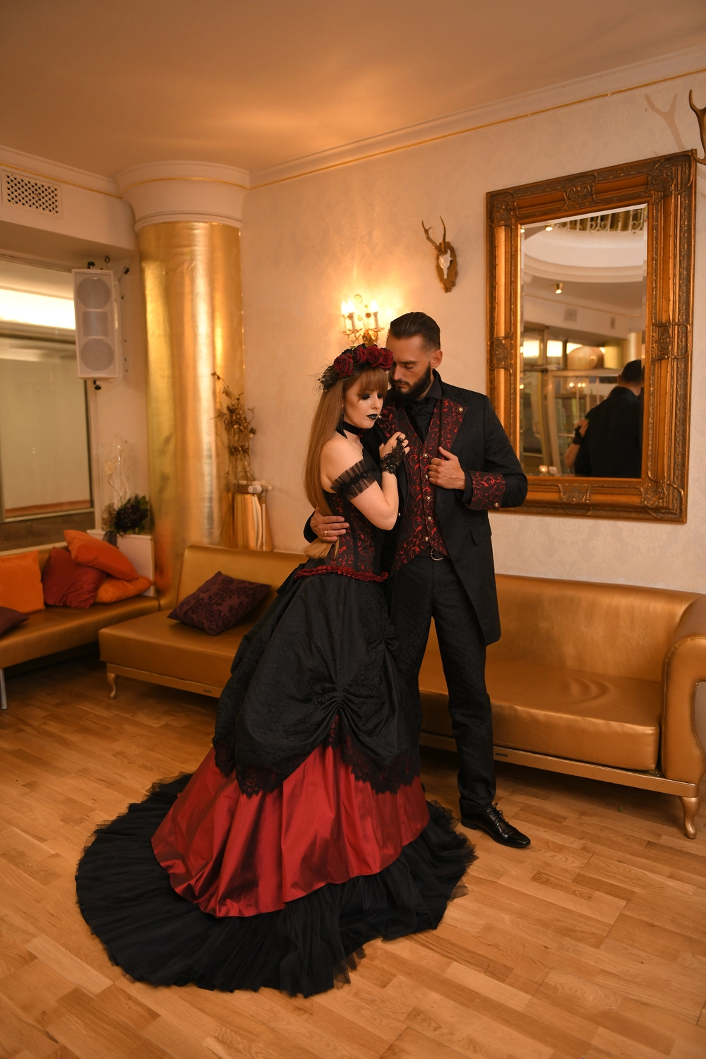 Brautatelier Mutz - Brautkleider - Lady Noir