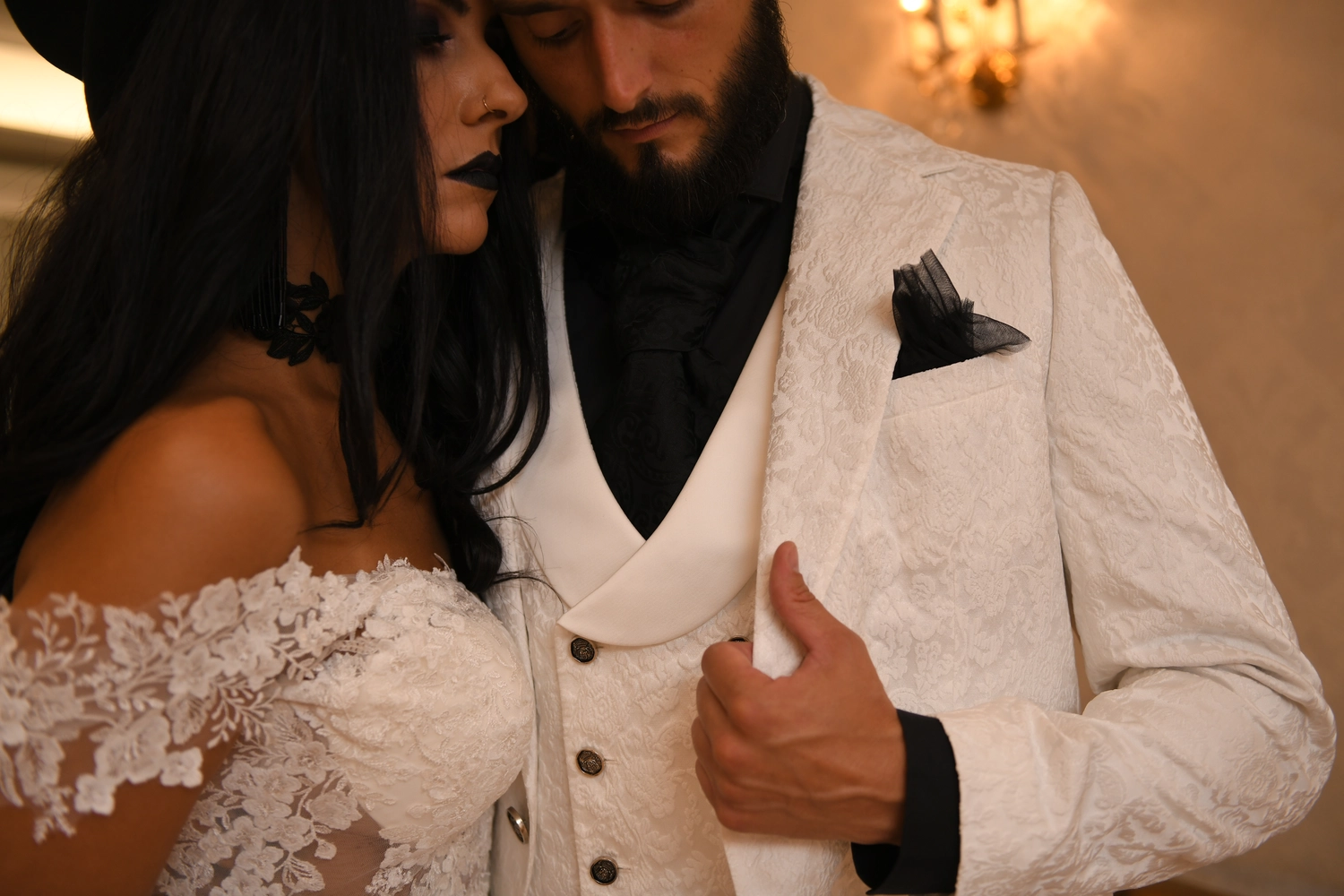 Brautatelier Mutz - Brautkleider - Lady Noir