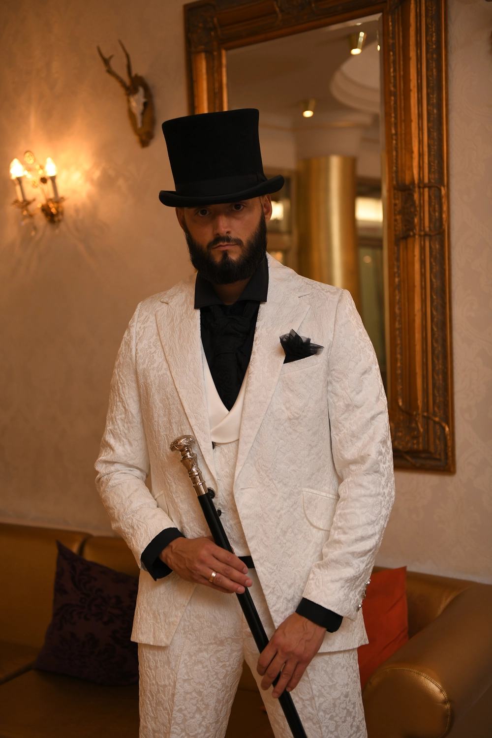 Brautatelier Mutz - Brautkleider - Lady Noir